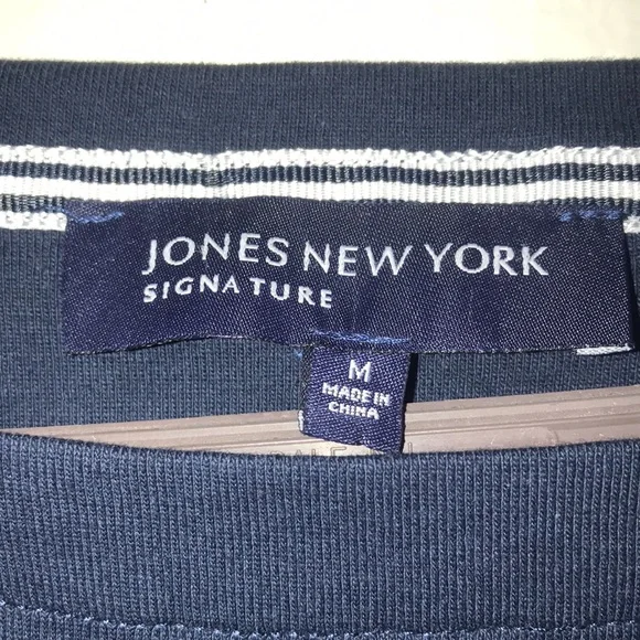 Jones New York Signature Women’s Medium Sporty Pullover Top Navy Blue - Picture 4 of 9